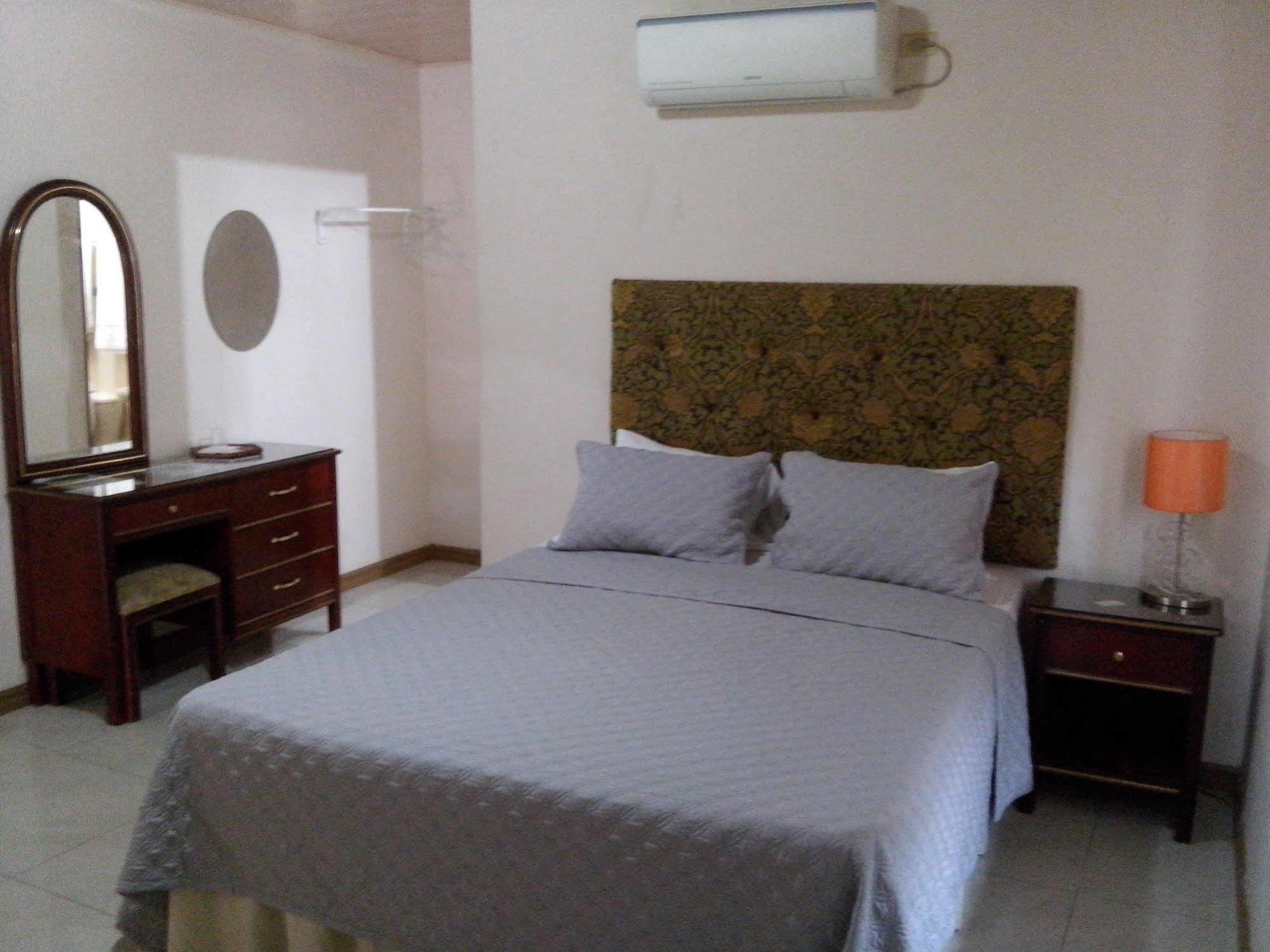 Piamonte Hotel ลาส ทาบลาส ภายนอก รูปภาพ