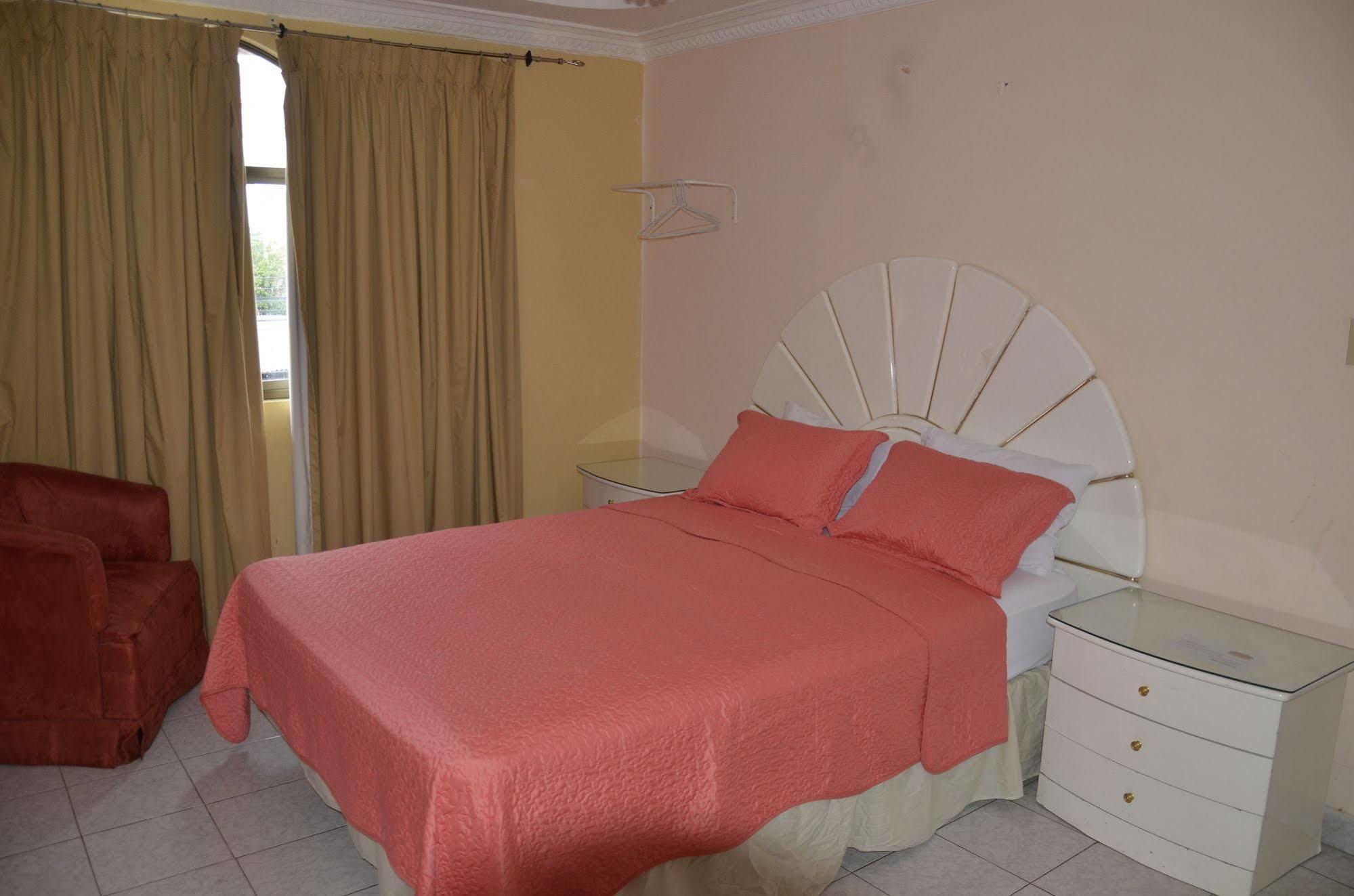 Piamonte Hotel ลาส ทาบลาส ภายนอก รูปภาพ